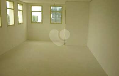 Imagem: O depósito possui 38m² de Área e está localizado em Santana