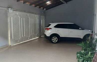 Imagem: A casa possui 2 Dormitórios, 1 Banheiro e está localizado