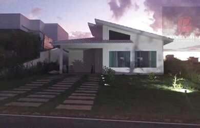 Imagem: A casa em condomínio possui 3 Dormitórios, 3 Banheiros, 3