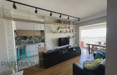 Imagem: O apartamento possui 2 Dormitórios, 2 Banheiros, 2 Vagas na