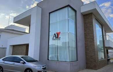 Imagem: A casa possui 4 Dormitórios, 4 Banheiros, 4 Vagas na garagem