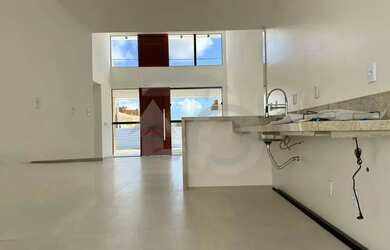 Imagem: A casa em condomínio possui 3 Dormitórios, 3 Banheiros, 2