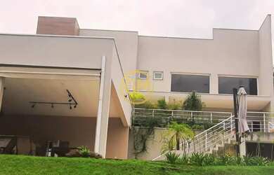 Imagem 11: Sobrado Alto Padrão em Condomínio Vista Privilegiada para Lago e Montanhas