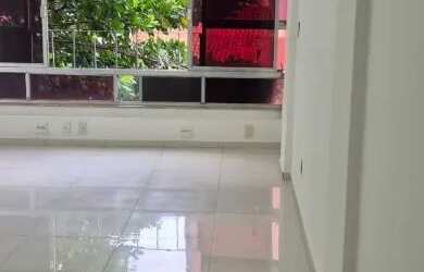 Imagem: O depósito possui 30m² de Área e está localizado em Méier