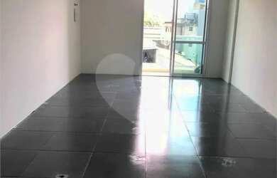 Imagem: O depósito possui 1 Vaga na garagem, 38m² de Área e está