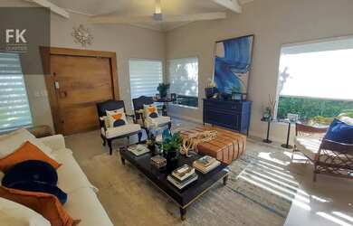 Imagem: A casa em condomínio possui 4 Dormitórios, 5 Banheiros, 4