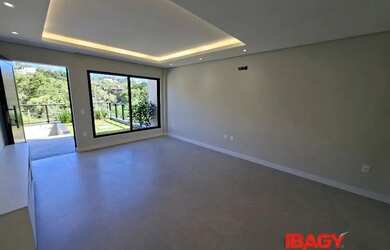 Imagem 2: Excelente Casa 3 dormitório(s) em João Paulo - Florianópolis