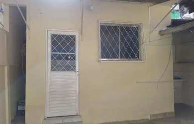 Imagem: A casa possui 1 Dormitório, 1 Banheiro, 35m² de Área e está