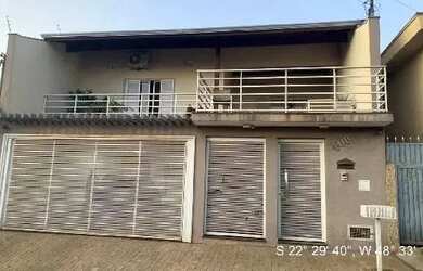 Imagem: A casa possui 1 Dormitório, 1 Banheiro, 70m² de Área e está