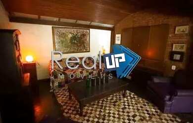 Imagem 5: CASA-COSME VELHO - 06 QUARTOS- 01 VAGA