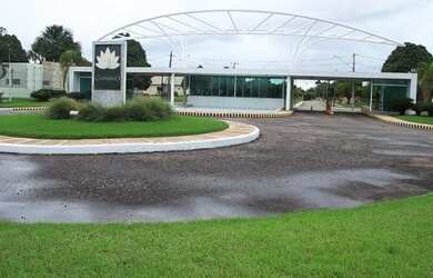 Imagem: O terreno possui 700m² de Área e está localizado em Centro