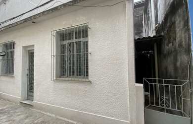 Imagem: A casa possui 1 Dormitório, 1 Banheiro, 80m² de Área e está