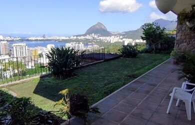 Imagem 8: MARAVILHOSA CASA TRIPLEX 750M2, COM 6 QUARTOS 3 SALÕES VAGA PARA 4 CARROS