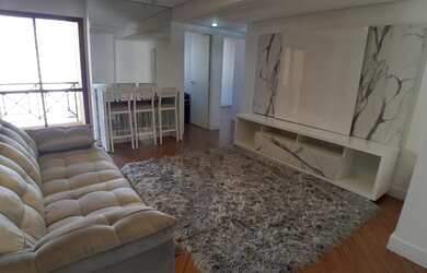 Imagem: O apartamento possui 3 Dormitórios, 1 Banheiro, 1 Vaga na garagem