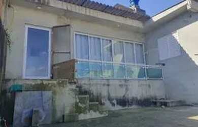 Imagem: A casa possui 1 Dormitório, 1 Banheiro e 70m² de Área e está