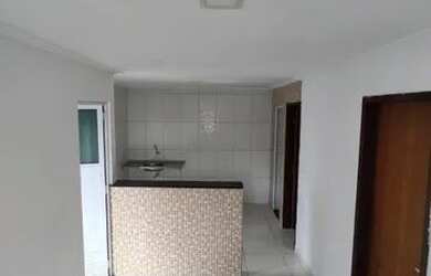 Imagem: A casa possui 2 Dormitórios e 1 Banheiro e está localizado