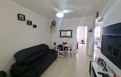 Imagem: O apartamento possui 1 Dormitório, 1 Banheiro, 1 Vaga na garagem