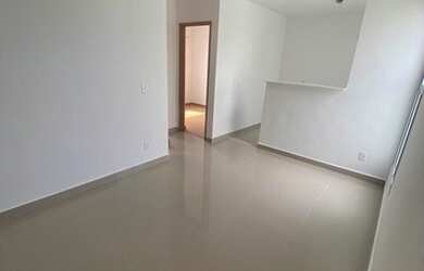 Imagem: O apartamento possui 2 Dormitórios, 1 Banheiro e 1 Vaga na