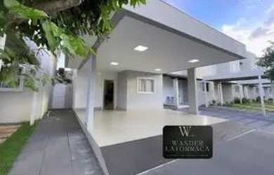 Imagem: A casa em condomínio possui 4 Dormitórios, 1 Banheiro, 3 Vagas