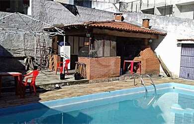 Imagem 2: Sobrado no ponto mais alto do bairro. Piscina. Espaço gourmet. Vista...