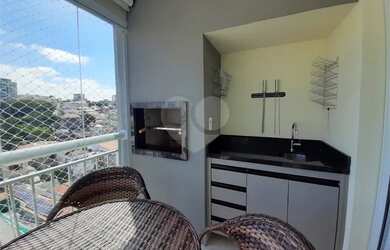 Imagem: O apartamento para alugar possui 1 Dormitório, 2 Banheiros