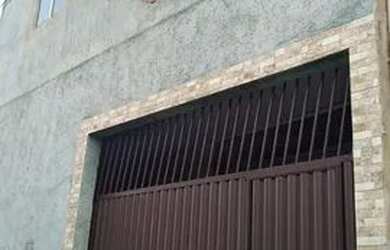 Imagem: A casa possui 3 Dormitórios, 3 Banheiros, 1 Vaga na garagem