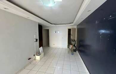 Imagem: O apartamento possui 3 Dormitórios, 2 Banheiros e 74m² de