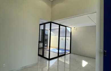 Imagem: A casa em condomínio possui 3 Dormitórios, 3 Banheiros, 2