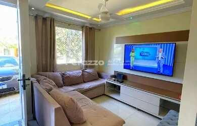 Imagem: A casa em condomínio possui 3 Dormitórios, 3 Banheiros, 2