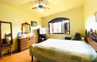 Imagem 12: Casa a venda com 3 dormitórios e 3 banheiros no Bairro Medianeira em Santa Maria