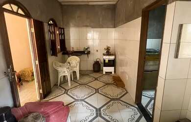 Imagem: A casa possui 1 Dormitório, 1 Banheiro e Imóvel mobiliado