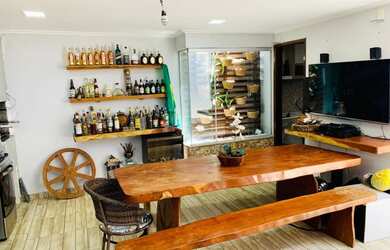 Imagem 6: Casa alto padrão condomínio fechado