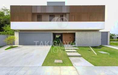 Imagem: A casa em condomínio possui 4 Dormitórios, 4 Banheiros, 4