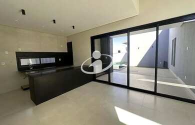 Imagem: A casa em condomínio possui 3 Dormitórios, 5 Banheiros, 4