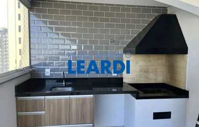 Imagem: O apartamento possui 3 Dormitórios, 5 Banheiros, 3 Vagas na