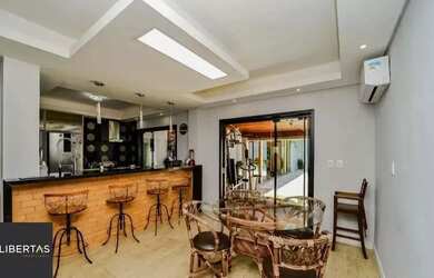 Imagem 9: Casa semi mobiliada com churrasqueira e piscina no bairro Ecoville