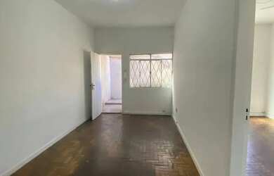 Imagem: O apartamento possui 2 Dormitórios, 1 Banheiro, 60m² de Área