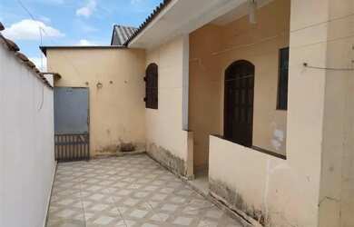 Imagem: A casa em condomínio possui 1 Dormitório, 1 Banheiro, 32m²