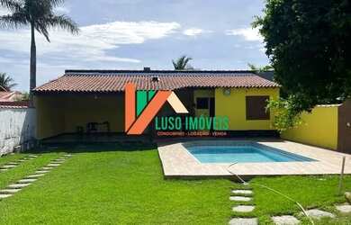 Imagem: A casa possui 3 Dormitórios, 3 Banheiros, 5 Vagas na garagem