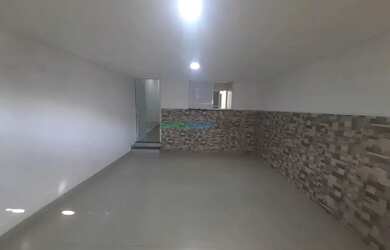 Imagem: A casa possui 3 Dormitórios, 3 Banheiros, 2 Vagas na garagem