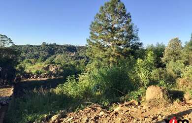 Imagem: O terreno possui 408m² de Área e está localizado em Nova