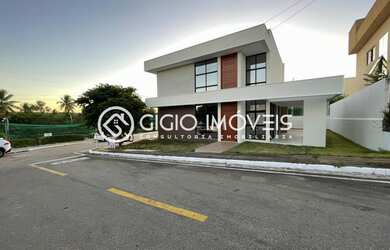 Imagem: A casa em condomínio possui 4 Dormitórios, 5 Banheiros, 2