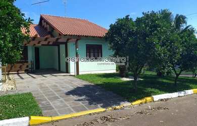 Imagem: A casa em condomínio possui 2 Dormitórios, 3 Banheiros, 1