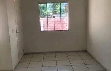 Imagem: A casa possui 2 Dormitórios, 2 Banheiros, 1 Vaga na garagem