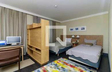 Imagem: O studio possui 1 Dormitório, 1 Banheiro, 1 Vaga na garagem