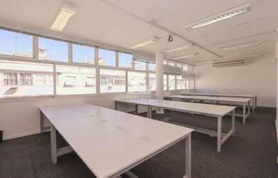 Imagem: O depósito possui m² de Área e está localizado em Flamengo