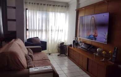 Imagem: O apartamento possui 3 Dormitórios, 1 Banheiro, 1 Vaga na garagem