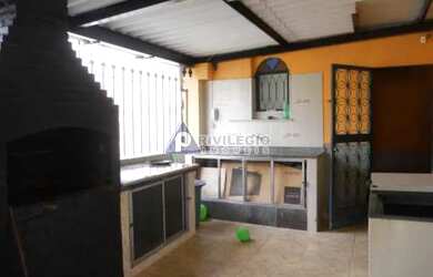 Imagem: A kitnet possui 1 Banheiro, 15m² de Área e está localizado