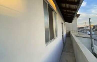 Imagem: A casa possui 2 Dormitórios, 1 Banheiro, 1 Vaga na garagem