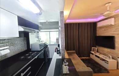 Imagem: O apartamento possui 2 Dormitórios, 1 Banheiro, 1 Vaga na garagem